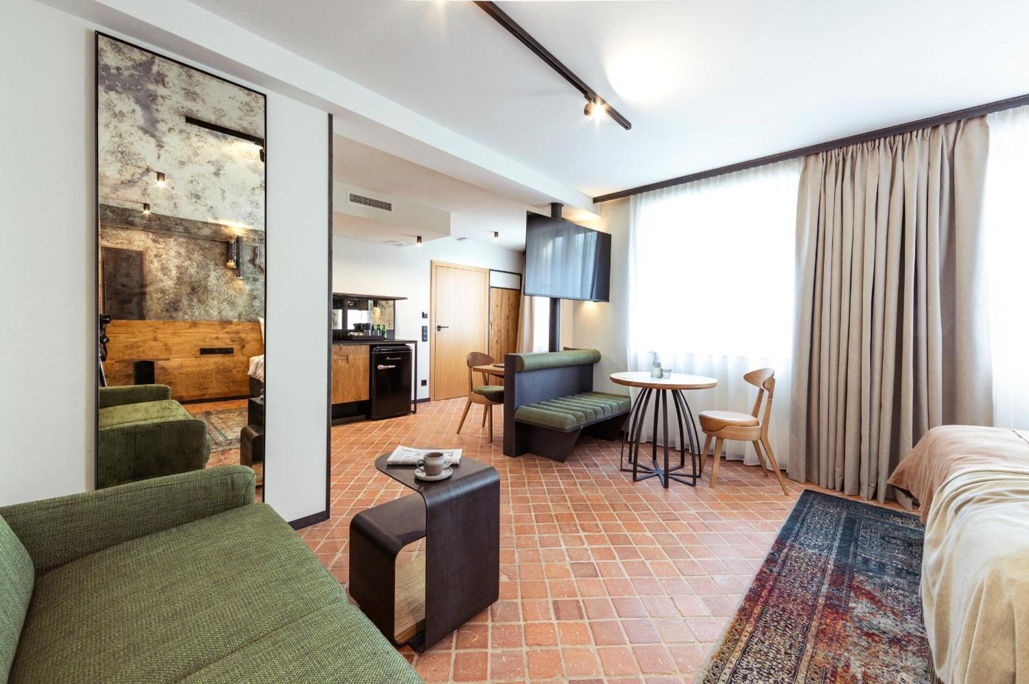 Nomadic Urban Premium Suites Krakow Luaran gambar